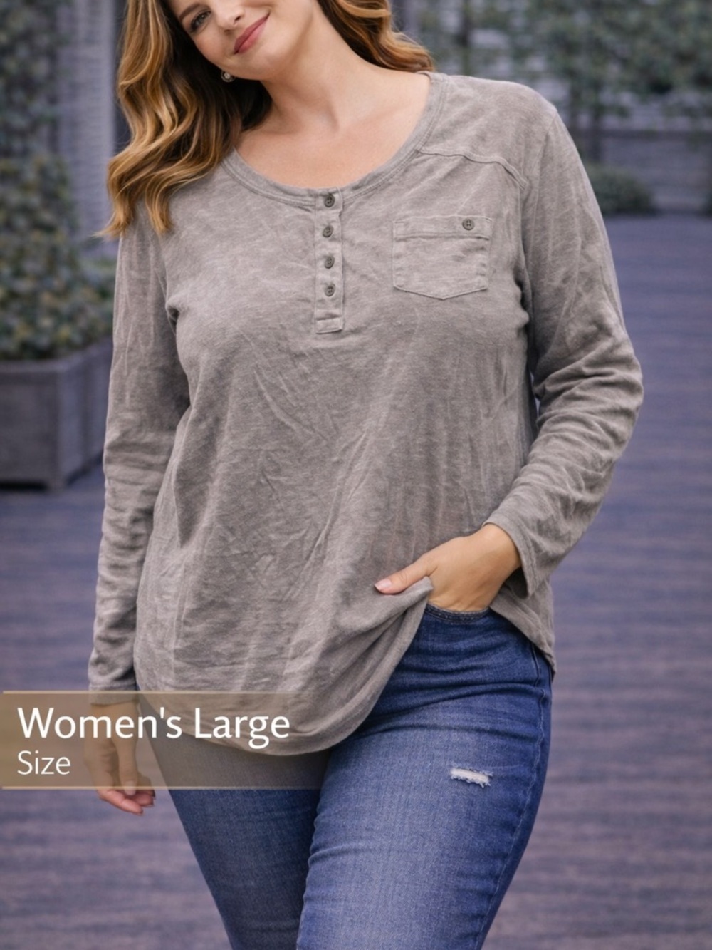 Women's Gray quarter Button-Up Top LARGE